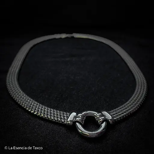 Collar Lunar